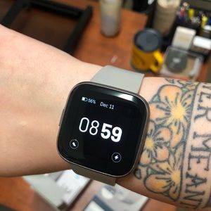 Fitbit Versa 2 Smartwatch / Health Tracker
